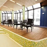Health & Hotel