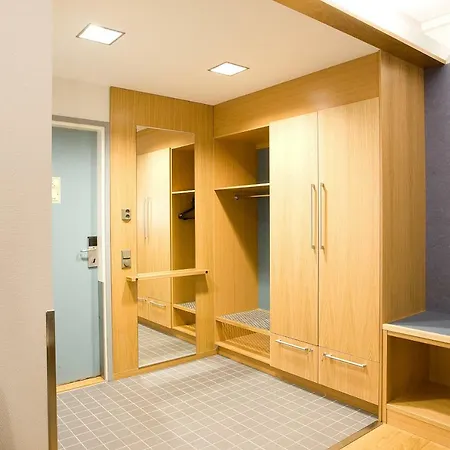 Health & Hotel